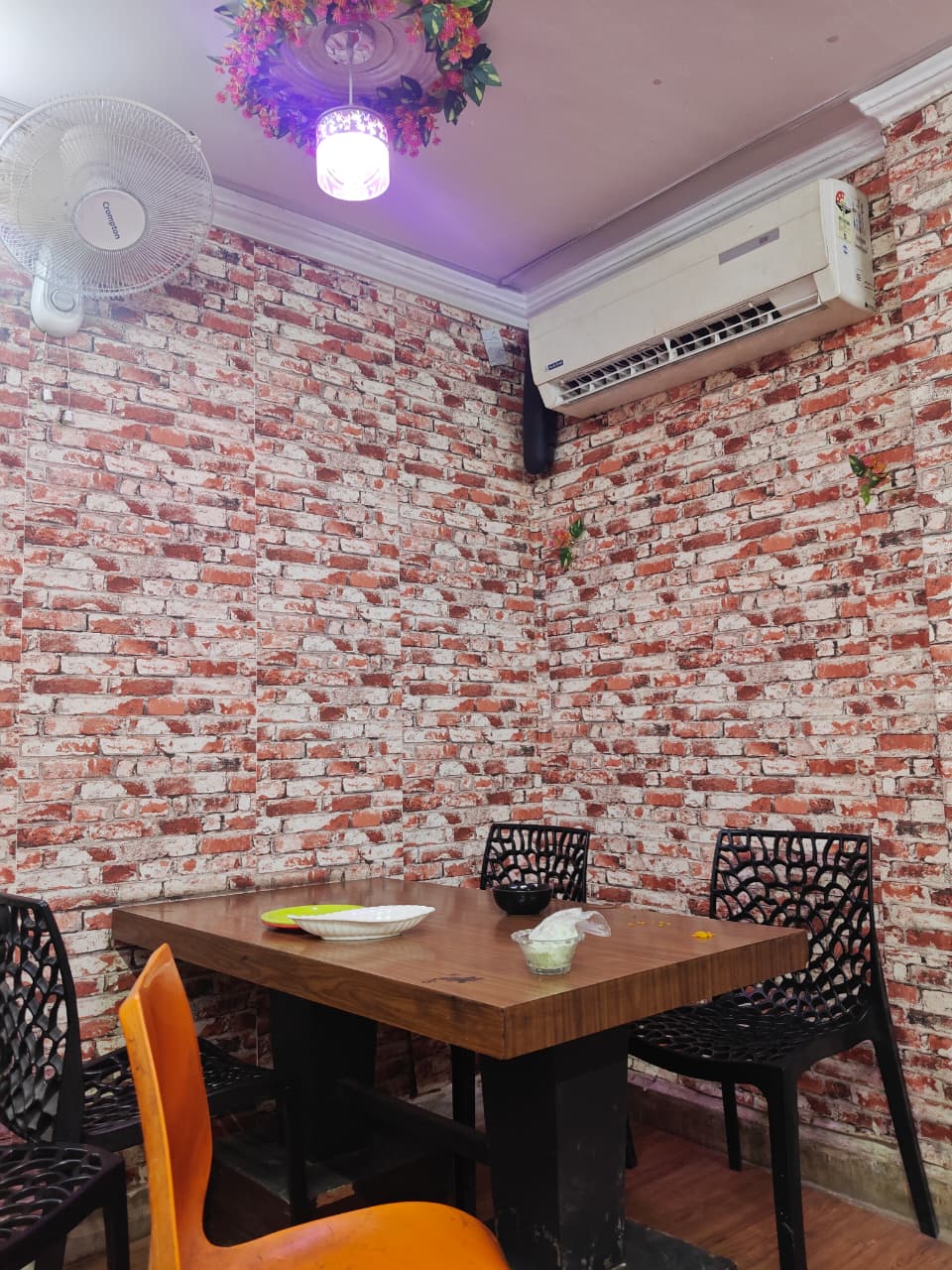 A/C Dining Space